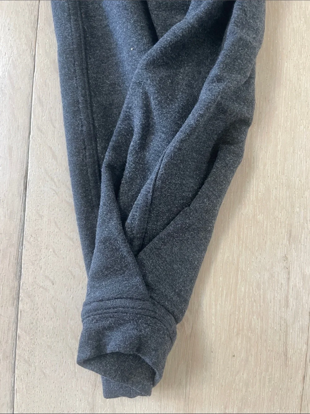 Lululemon Twisted and Tucked Jogger Pant Dark Grey Size 2